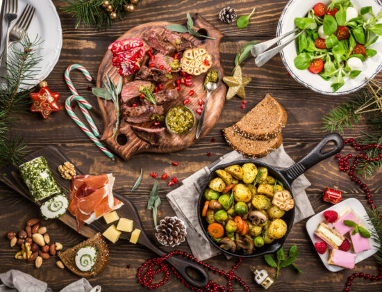 masa plina cu mancare, preparate de craciun