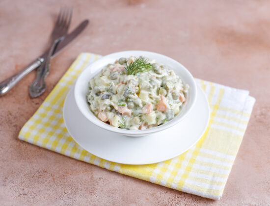 Reteta-salata-de-boeuf-cu-pui