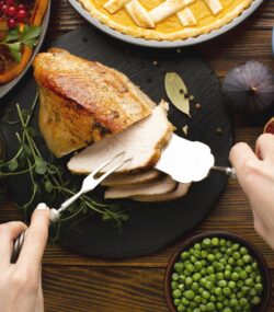 vitamina b12 pentru slabit carne taiata de mainile unei persoane