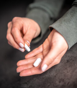 mana unei femei care ia pastile melatonina