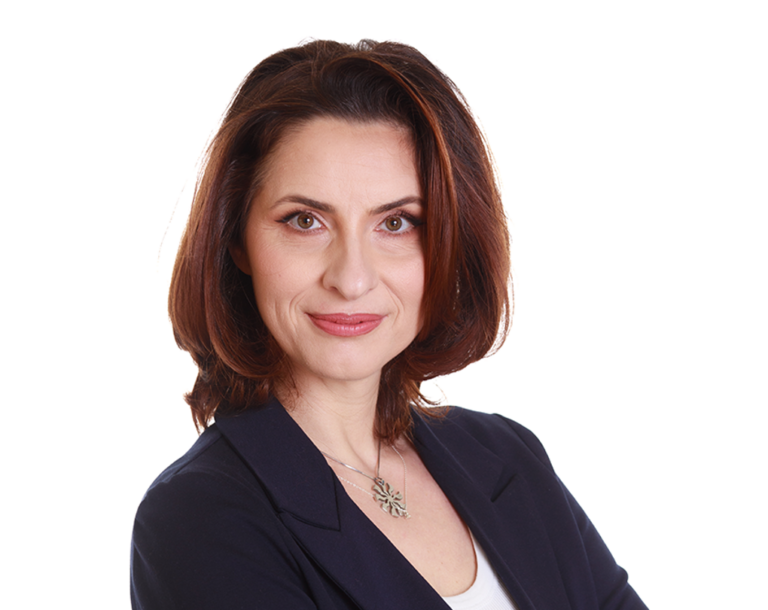 Claudia Buneci, coach