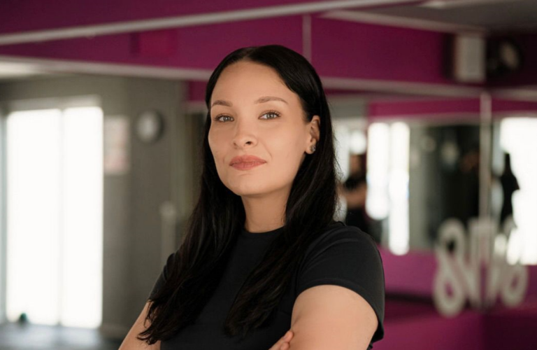 Gogu Denisa, antrenor personal si tehnician nutritionist